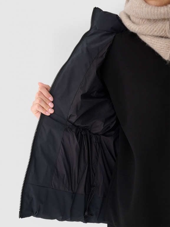 Damska kurtka puchowa pikowana Outhorn OTHWAW24TDJAF645 - czarna