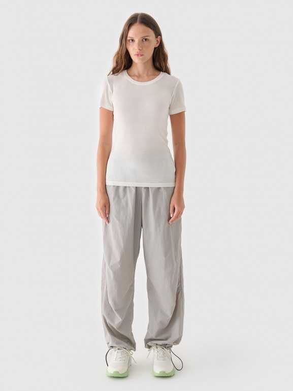 Damski t-shirt basic Outhorn OTHWAW24TTSHF2342 - biały