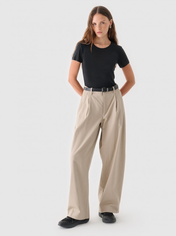 Damski t-shirt basic Outhorn OTHWAW24TTSHF2342 - czarny