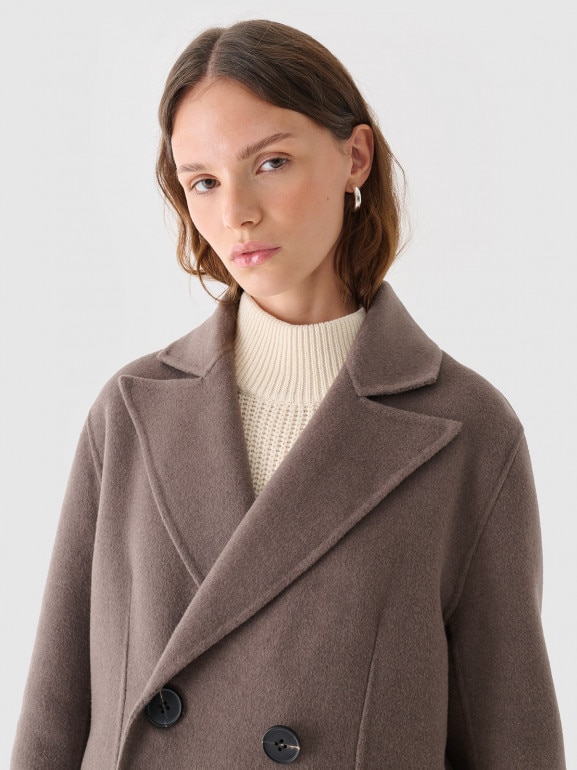 Damski płaszcz z wełną długi Outhorn OTHWAW24TCOUF014  - brązowy