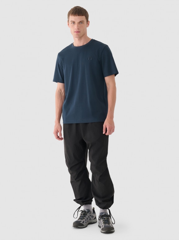 Męski t-shirt basic Outhorn OTHWAW24TTSHM2434 - granatowy