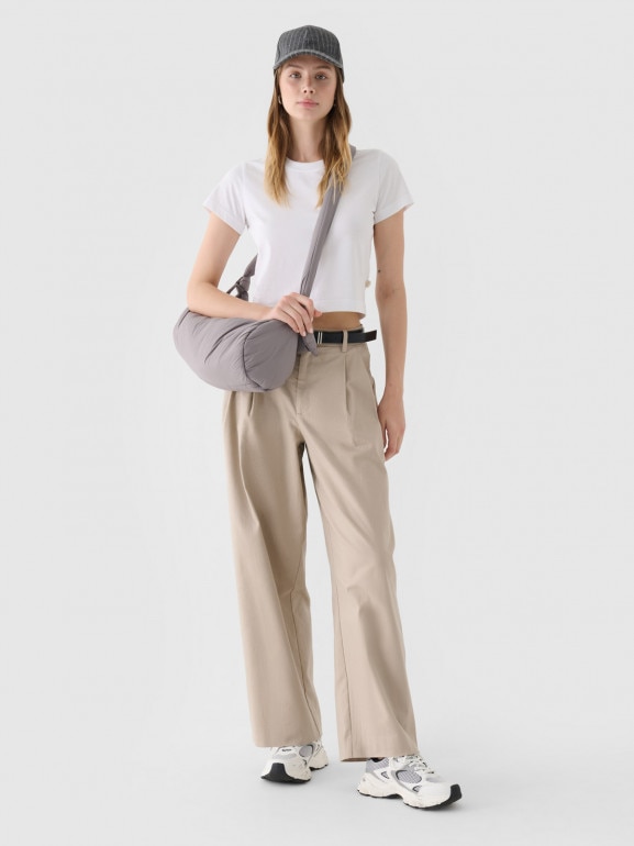 Damski t-shirt basic Outhorn OTHWAW24TTSHF2137 - biały