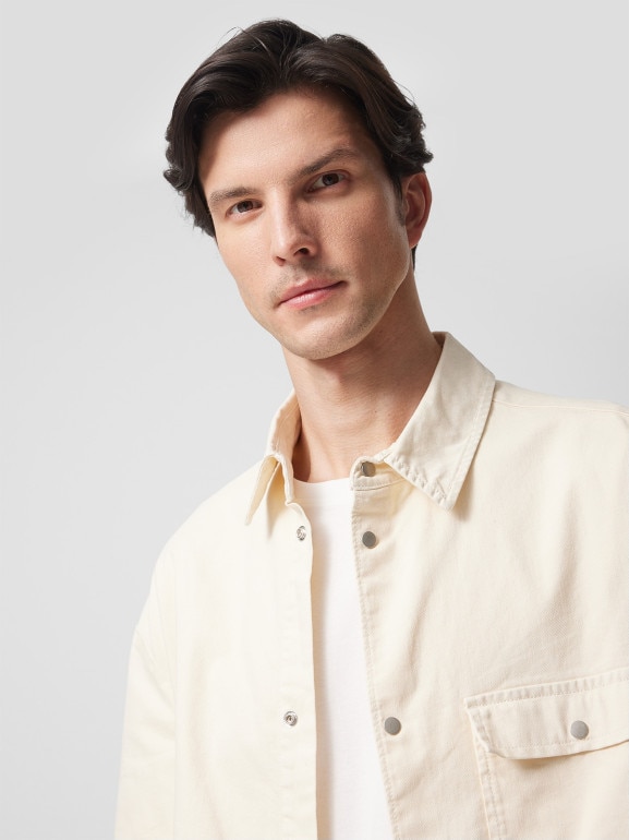 Męska koszulka jeansowa z nadrukiem Outhorn OTHWSS24TSHIM052 - beżowa