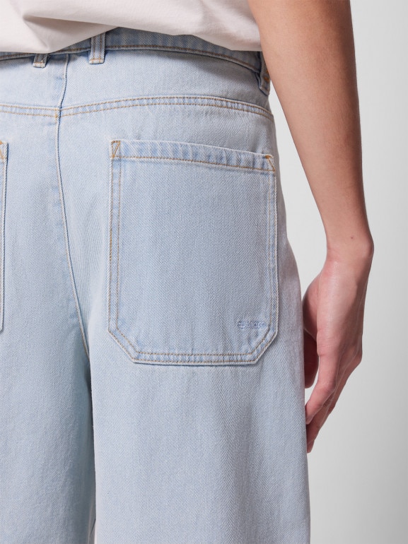 Męskie jeansy baggy Outhorn OTHWSS24TTROM633 - niebieskie