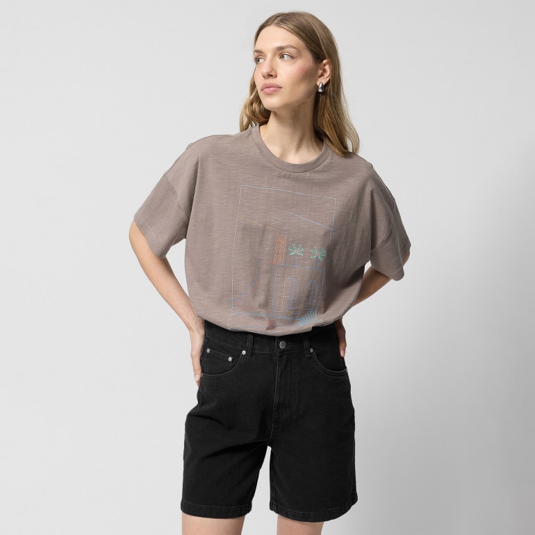 Damski t-shirt oversize z nadrukiem Outhorn OTHWSS24TTSHF1486 - brązowy