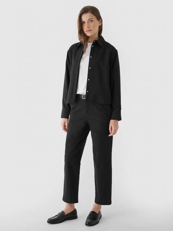 Damskie spodnie casual tkaninowe Outhorn OTHWAW24TTROF1084 - czarne