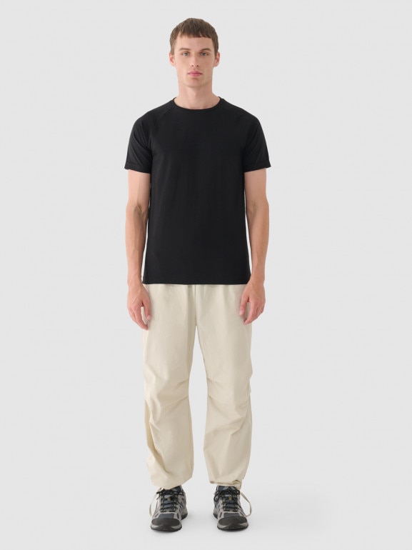 Męski t-shirt basic Outhorn OTHWAW24TTSHM2386 - czarny