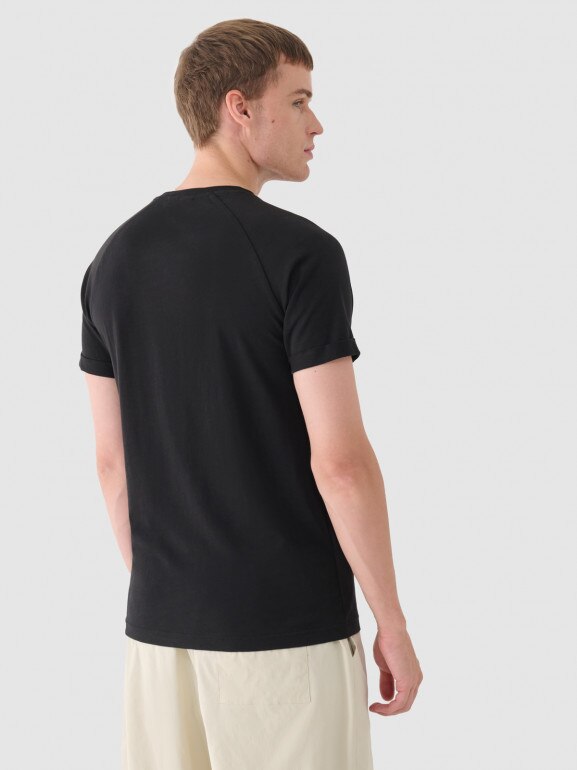 Męski t-shirt basic Outhorn OTHWAW24TTSHM2386 - czarny