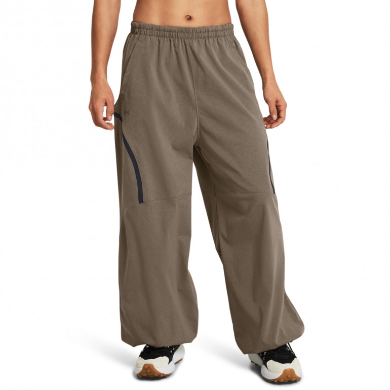 Damskie spodnie treningowe Under Armour UA Unstoppable Airvent Parachute Pant - brązowe