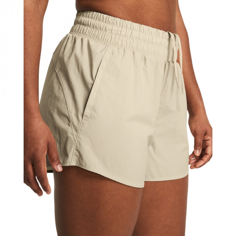 Damskie spodenki treningowe Under Armour Flex Woven 3in Crinkle Sts - beżowe