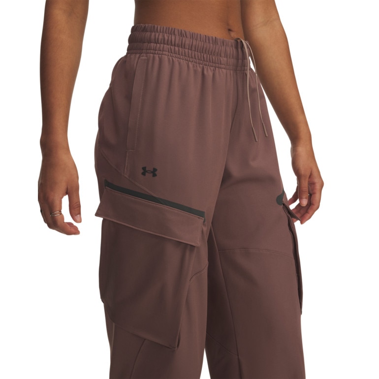 Damskie spodnie treningowe Under Armour Unstoppable Cargo Pant - różowe