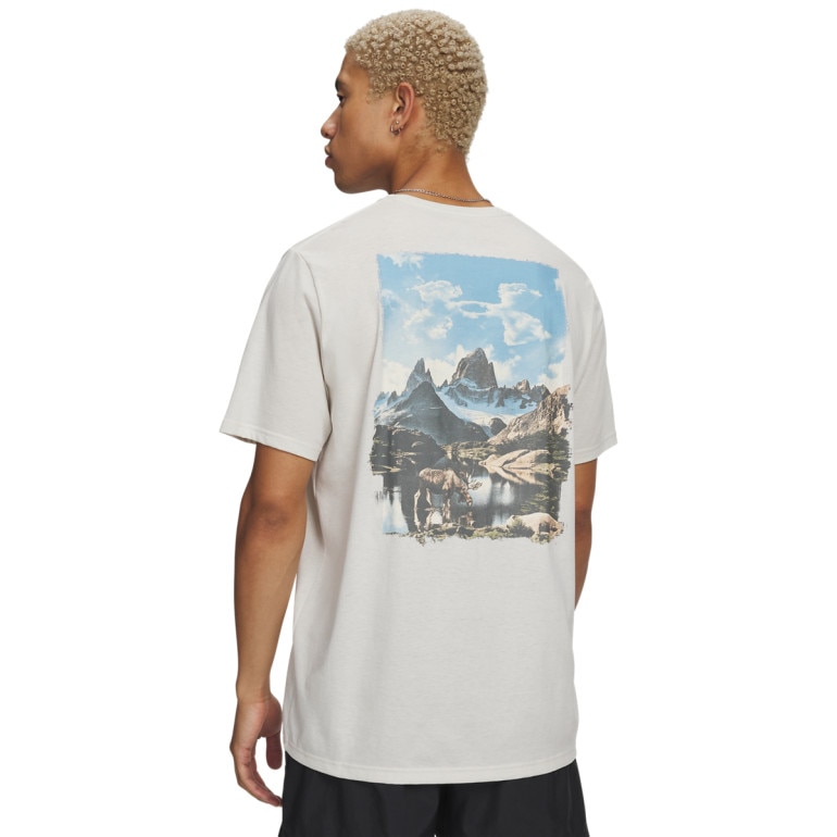 Męska koszulka z nadrukiem Under Armour UA M MOUNTAIN PHOTOREAL SS - biała