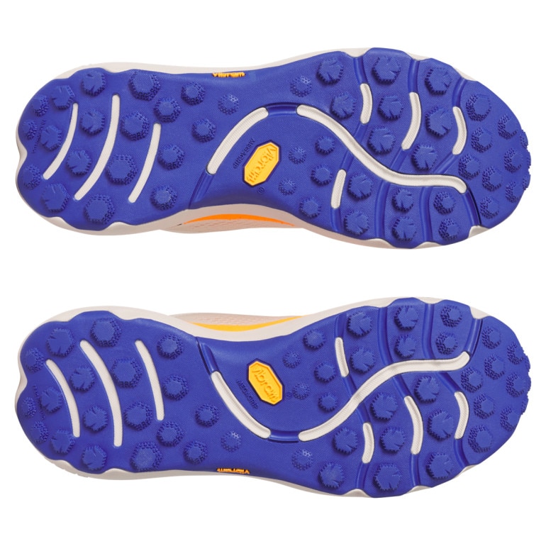 Buty do biegania uniseks Under Armour UA U Infinite Pro Trail - beżowe