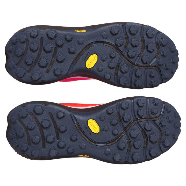 Buty do biegania uniseks Under Armour UA U Infinite Pro Trail - czerwone