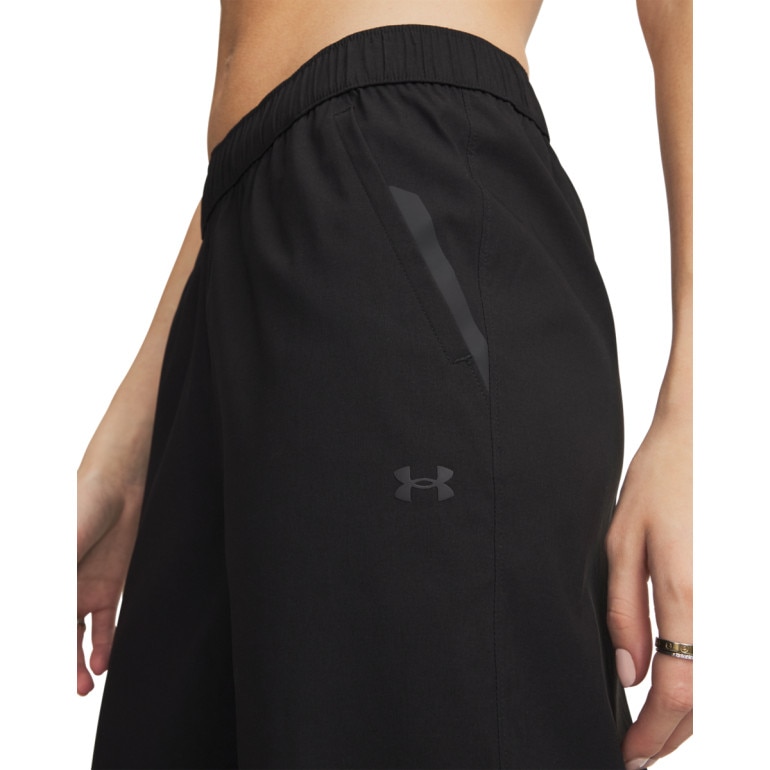 Damskie spodnie tkaninowe joggery Under Armour Unstoppable Wvn Jogger - czarne