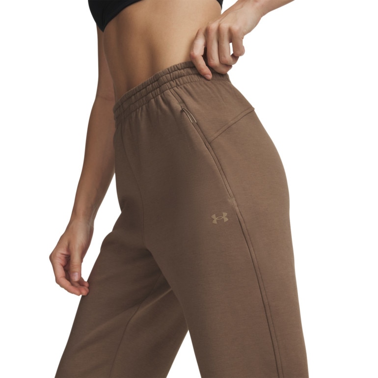 Damskie spodnie dresowe Under Armour Unstoppable Flc Gym Pant - brązowe