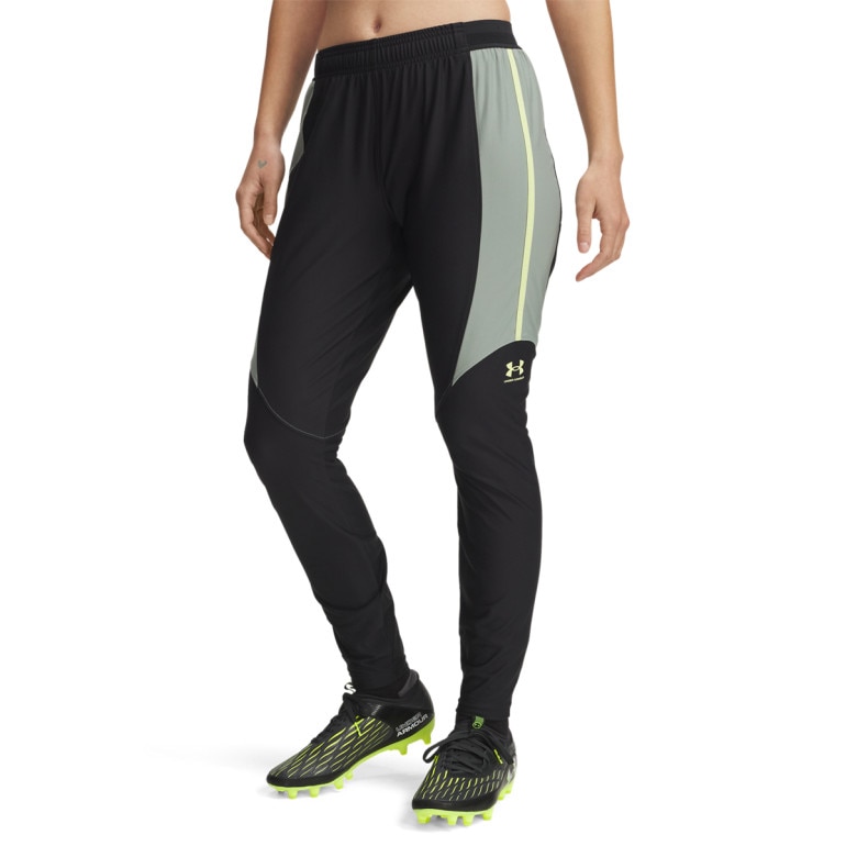 Damskie spodnie treningowe Under Armour UA W's Challenger Pro Pant - czarne 