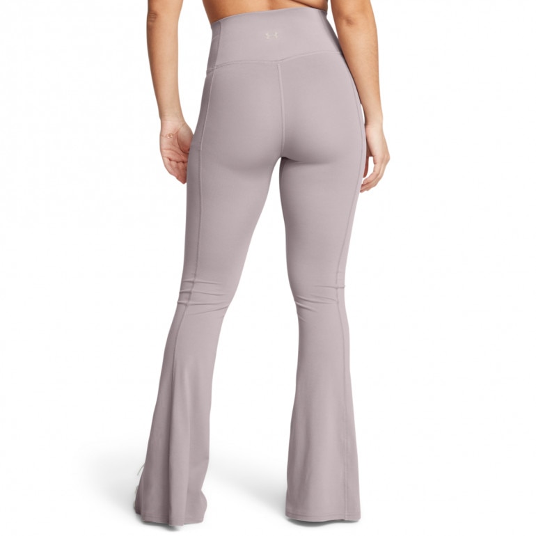 Damskie spodnie treningowe Under Armour Meridian Kick Flare Pant - beżowe