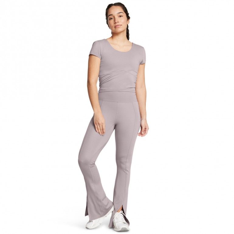 Damskie spodnie treningowe Under Armour Meridian Kick Flare Pant - beżowe